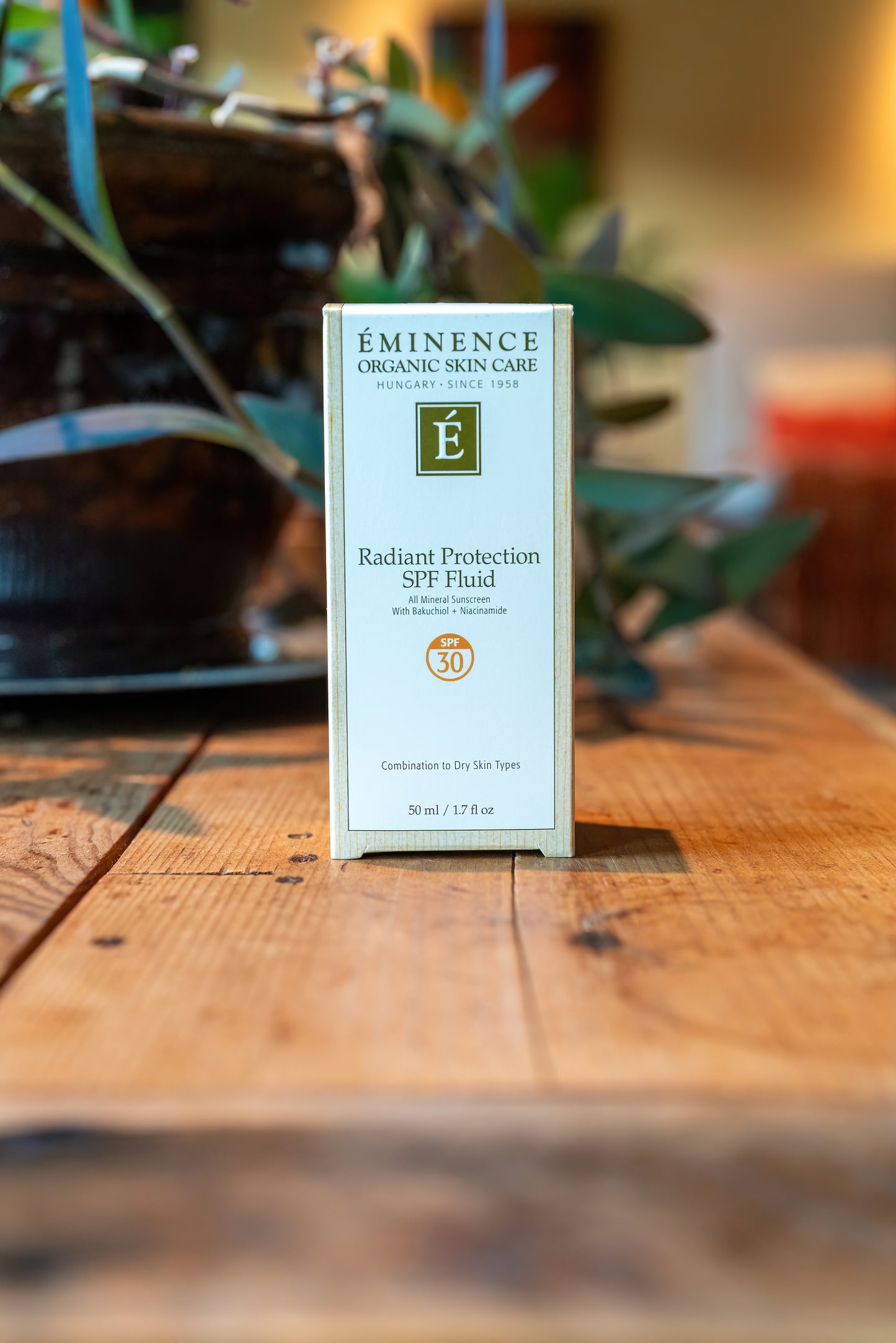 Eminence Organic Skin Radiant Protection SPF Fluid